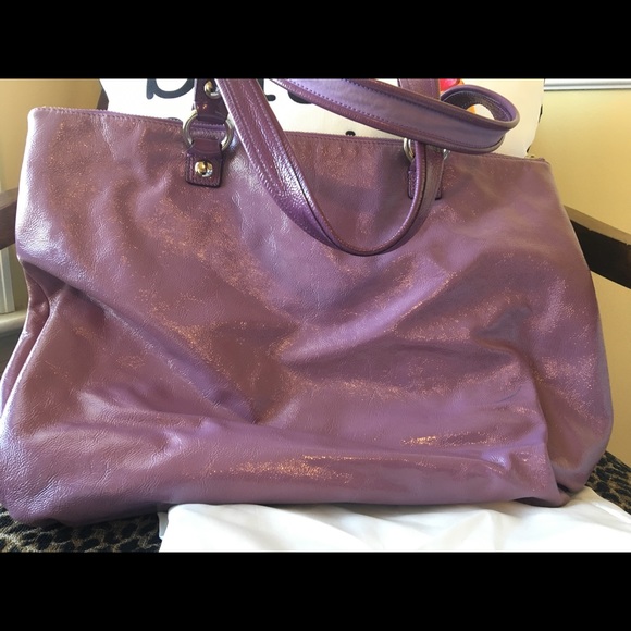 Gently used (like new) coach tote - Picture 7 of 8
